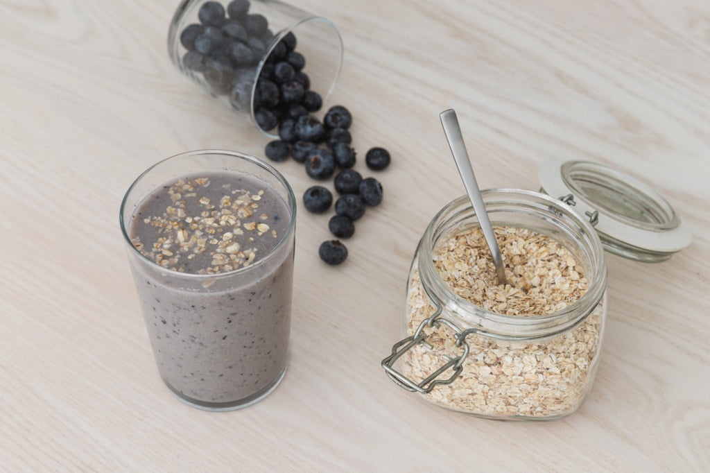 Blueberry and oatmeal smoothie